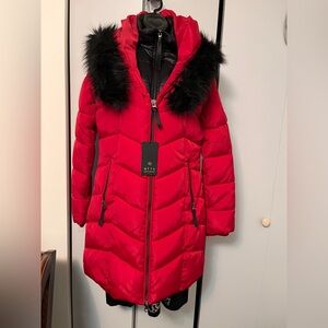 Suzy Shier Alta Puffer Coat with Hood red